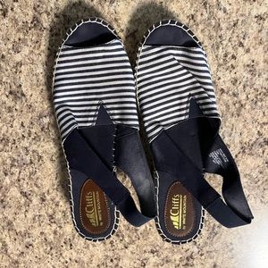 NWOT Cliffs by White Mountain Navy and White Slingback Espadrilles